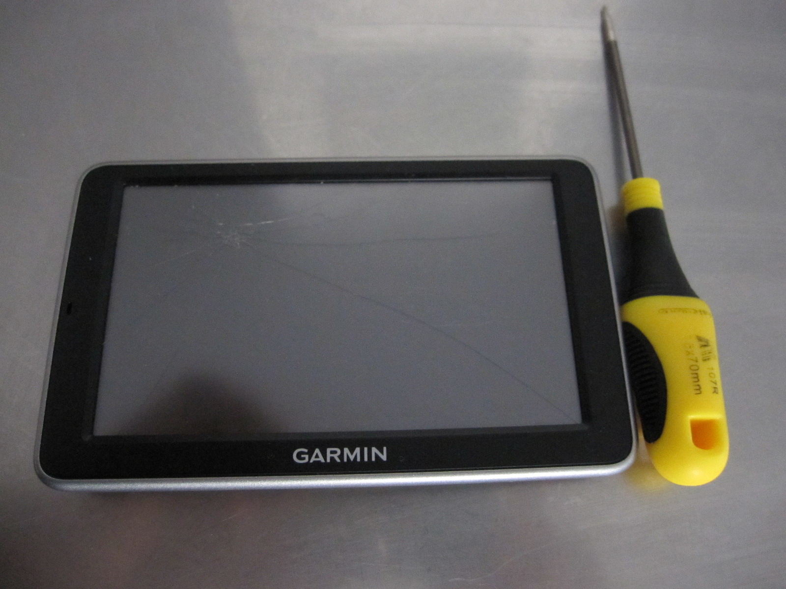 ecran casse garmin 2460